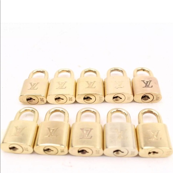 Louis Vuitton Padlock & Key - Picture 4 of 8
